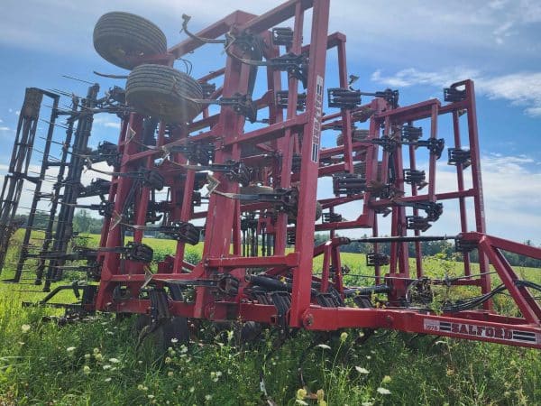 Cultivateur Salford 700 45pi avec 3 rangées de coil plus rouleau - Stock#d6836d