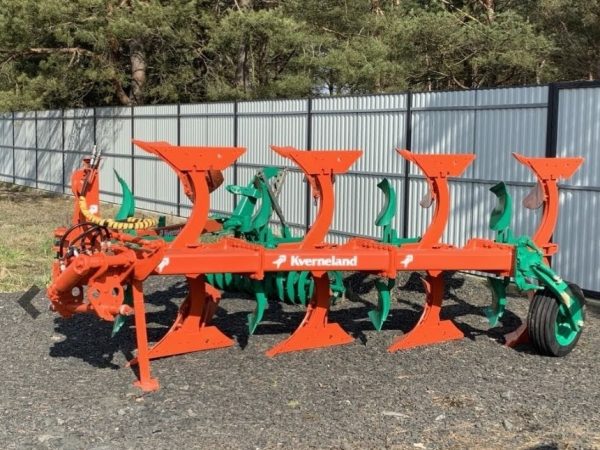 Recherche Charrue réversible porté ou semi porté