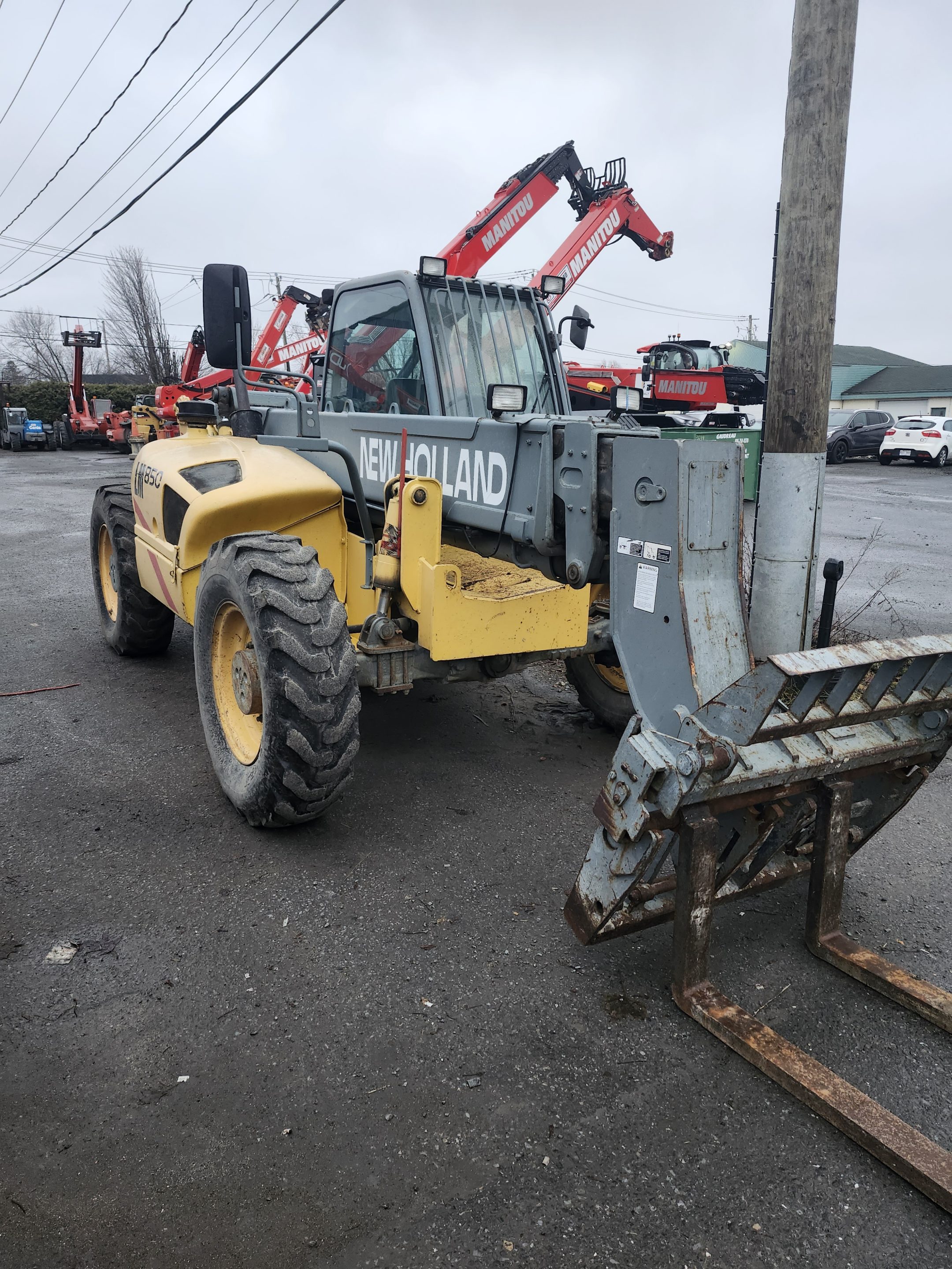 Télescopique Construction-NewHolland-LM850-2000-4196h-Tag2330 – Image 5