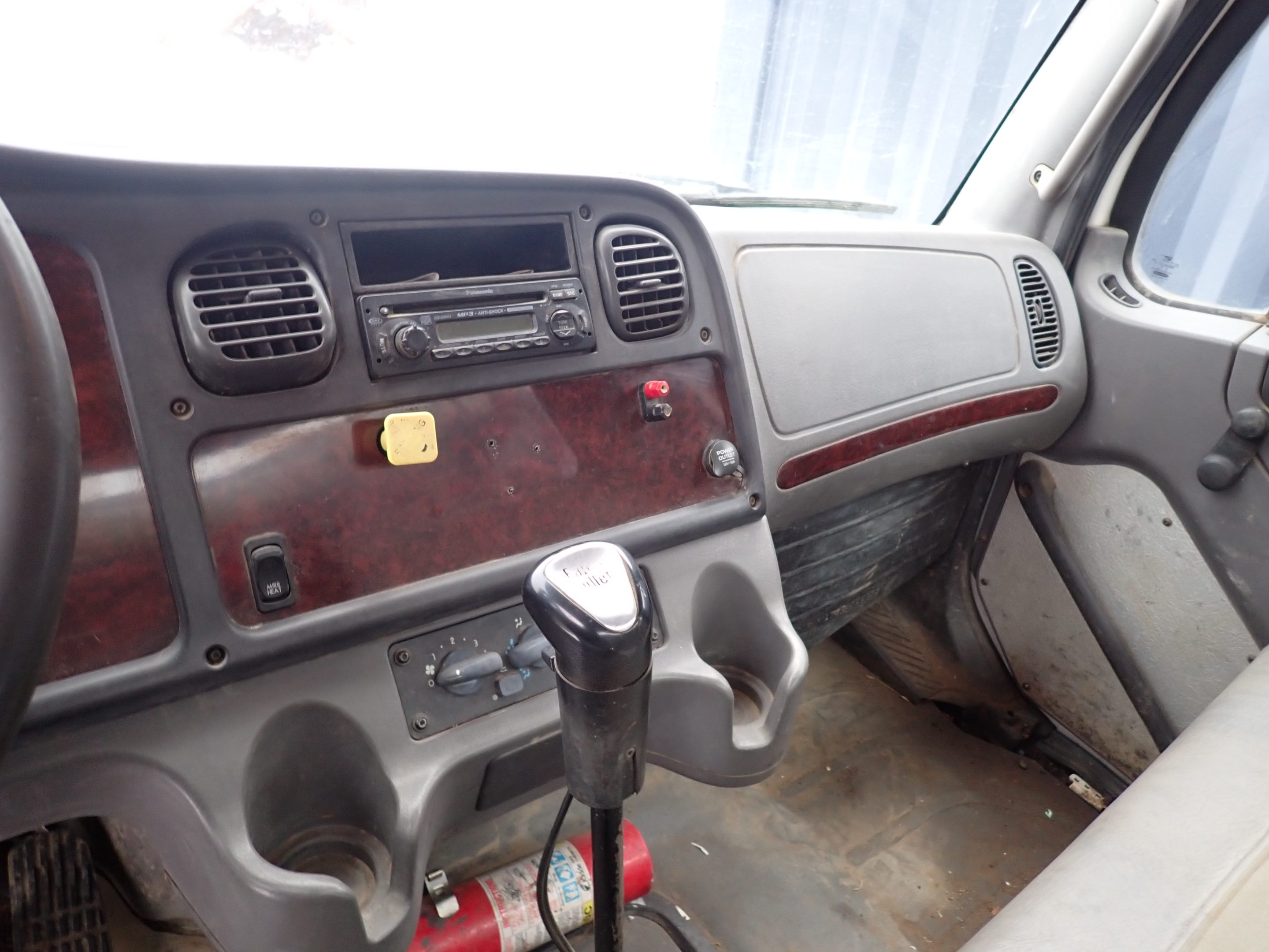 Camion dompeur Freightliner M2 avec roll-off-Année 2006-445581KM-Stock #S1867A/4891 – Image 9