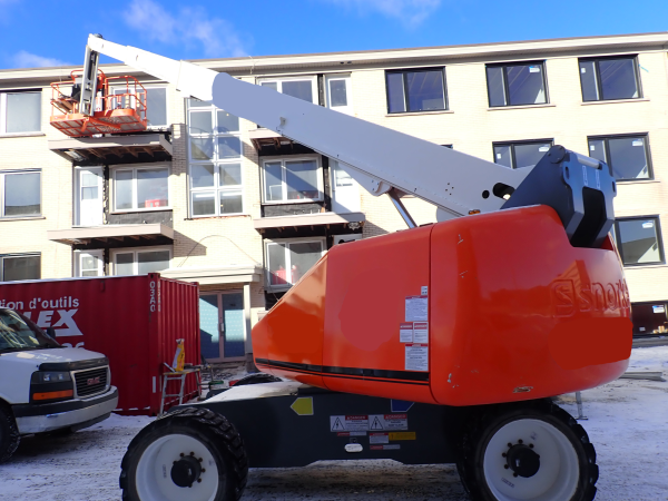 Nacelle Snorkel 660SJ 4X4 avec panier de 1000 lbs