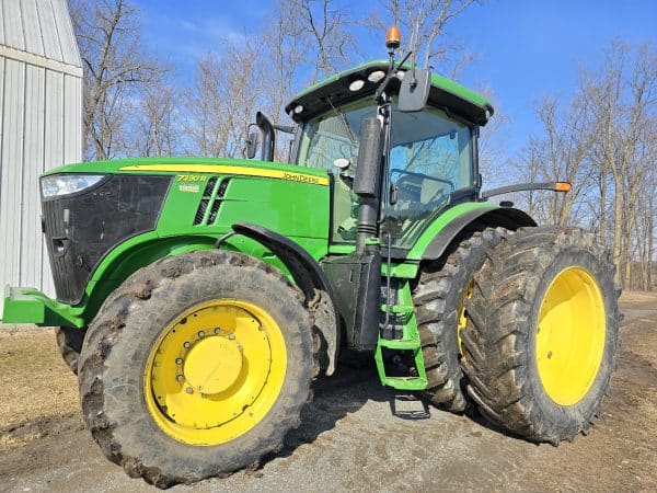 Tracteur John Deere 7230R, ivt, 40 km - Année: 2011 - 5086 hrs - Stock#d5026c