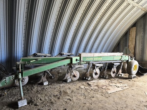 Charrue John Deere 2800 5 rang - Stock#d7796d1