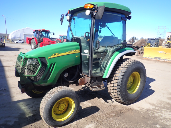 Tracteur John Deere 4720 2007
