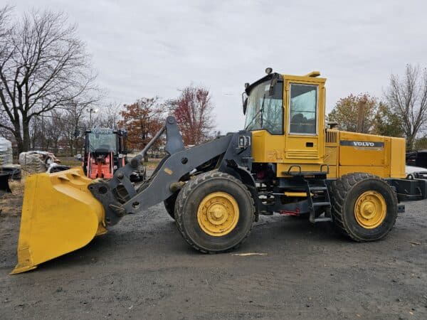 Chargeuse Volvo L90C (moteur neuf ) - Année:1998-20000hrs - Stock#d8394a