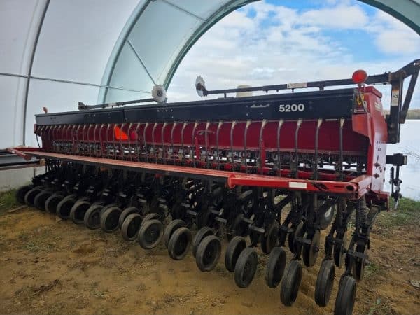 Semoir Case Ih 5500 20 pi, boite à mil, caddy cart, 7.5 po, marqueur - Stock#d8453b