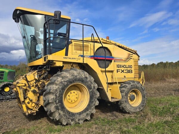 Fourragère New Holland FX 38 -Année:2000-4000/5500hrs 2 ième ensileuse pour pièces - Stock#d8550c