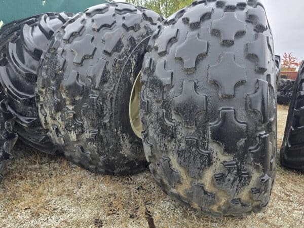 Set de pneu 35.5l-32-Stock#d8573e
