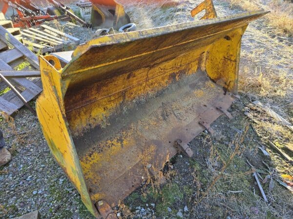 Godet 8 pi pour loader cat - Stock#d8585d