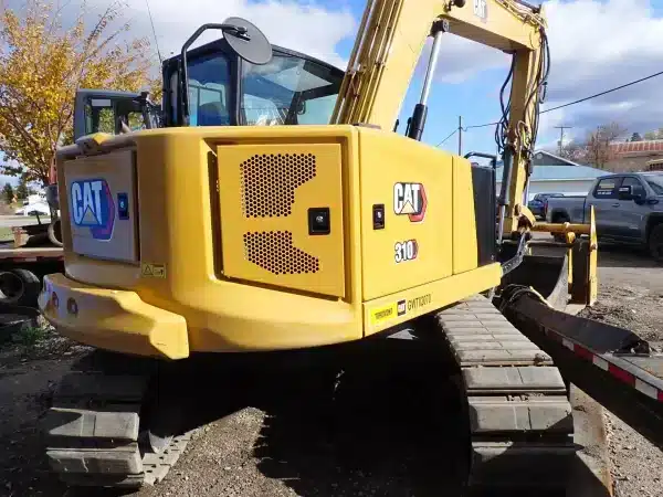 Excavatrice Caterpillar 310 avec pouce lame -2 godets-500 hr -Année 2022-Stock #S2104A/8634