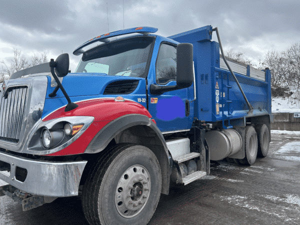 Camion charrue/dompeur 10 roues Inter HV607 Année:2019 -136267 kilos Stock#P1452/8820f