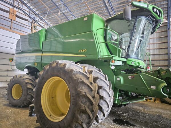 Batteuse John Deere S680 big top-Année:2013-2233/3195 hrs possibilité ensemble 612c chopper, 635f table Stock# d7940d