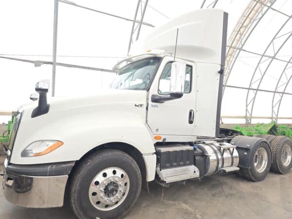 Camion day cab International LT 625, moteur 15 l cummins, transmission automatique - Année:2019 - 418500km - Stock#d6752r1