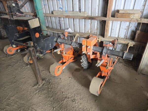 Planteur à légume Stanhay 4 rangs - Stock#d8988o