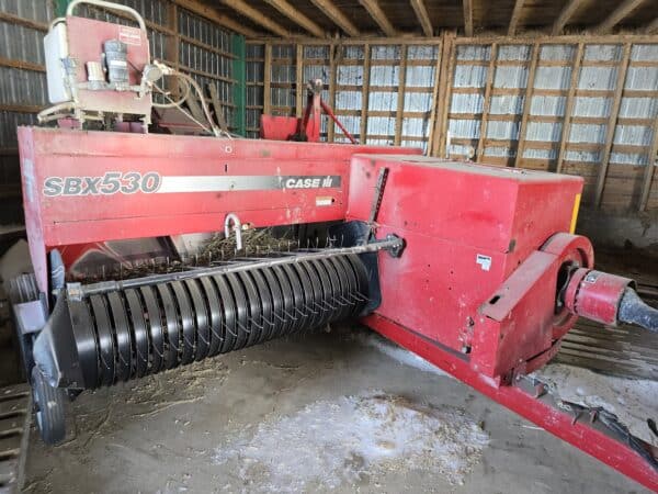 Presse à foin Case IH SBX530  avec lance balle - Stock#d9044f