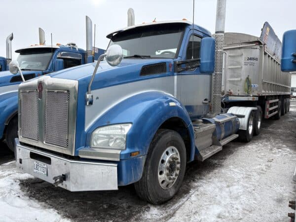 Camion 10 roues Day Cab Kenworth T880 transmission automatisée-Année:2016-660.000km – Stock#E1127F/8724