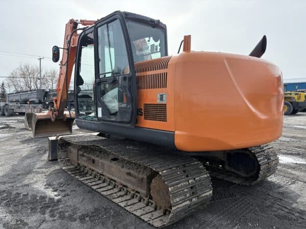 Excavatrice Hitachi ZX130-5N quick attache 2 godets blade-année2014-StockE1162A/9102
