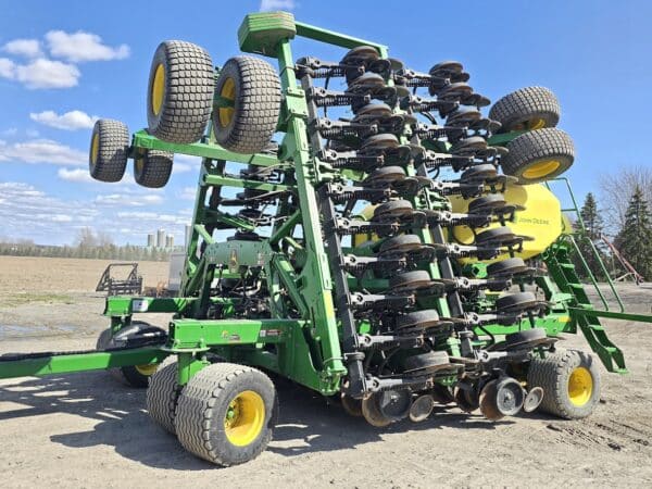 Semoir John Deere N540C  40 pi 7.5 po, balance - Année:2021 (8000 acres) - Stock#d5647u