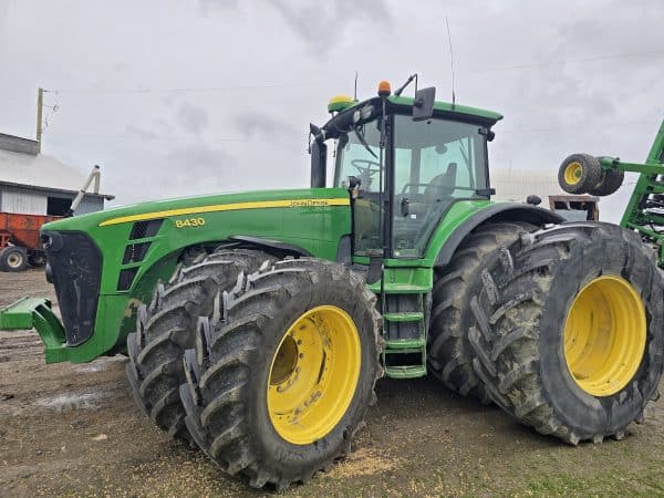 Tracteur John Deere 8430 IVT, roue double, GPS Ready - Année:2008 - 5950hrs - Stock#d6760b