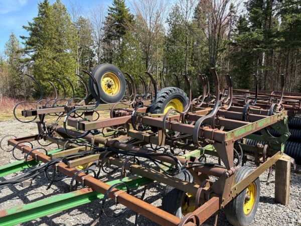 Vibro John Deere 940 22 pi avec rouleau-Stock#d5382l