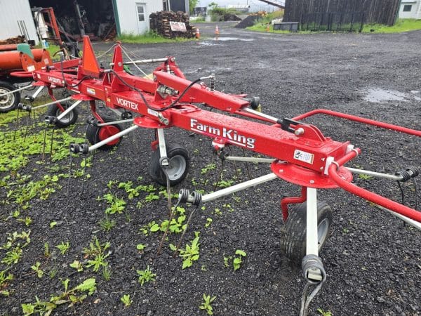 Faneur Farm King Vortex 520 pth 4 toupies - Année:2016 - Stock#d9612e