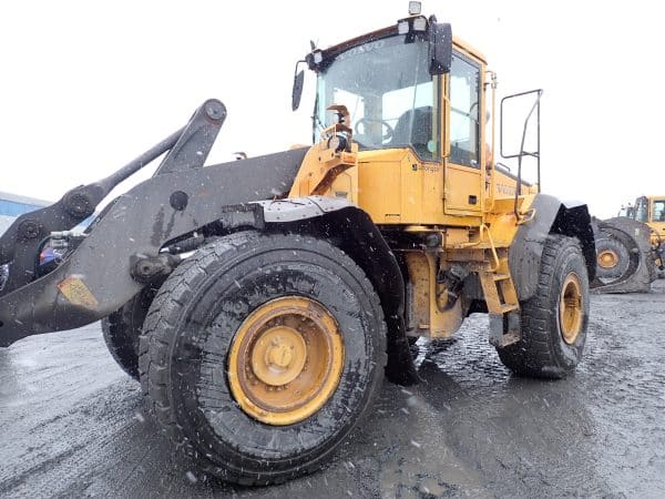 Loader Volvo L120E 2003 sans godet