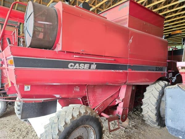 Batteuse Case IH 2366 4wd, trappe a roche , nez à maïs 2206  -Année:1999-5466/7354hrs entretien à jour-Stock#d9702a