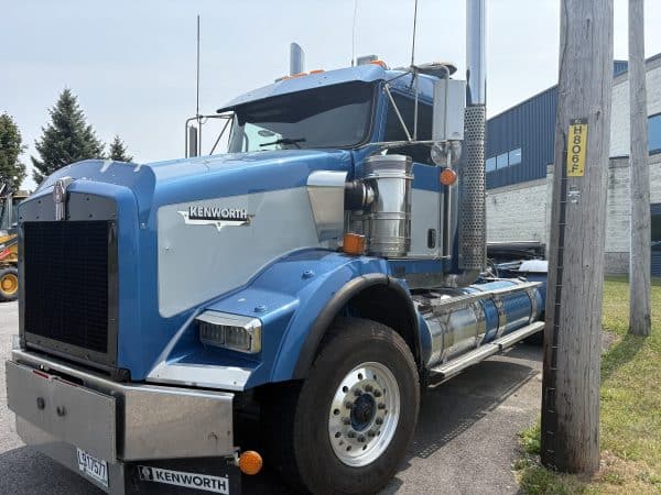 Camion 10 roues day cab Kenworth T800-wetkit-Moteur Cummins 550hp-662.500KM-Année 2014-Stock#E1127T/8724