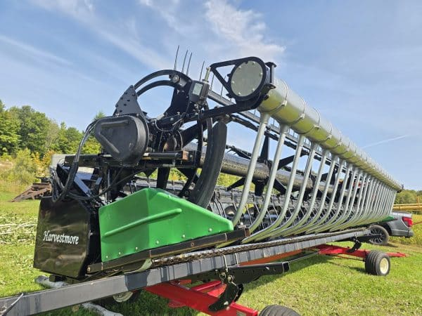 Table à grain Harvestmore 25 pi avec réel à l'air (attache jd) possibilité de wagon - Stock#d9957a