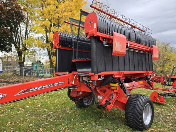 Doubleur andain Kuhn Maxx MM701 DÉMO!! Année:2024 Prix Spécial !!!
