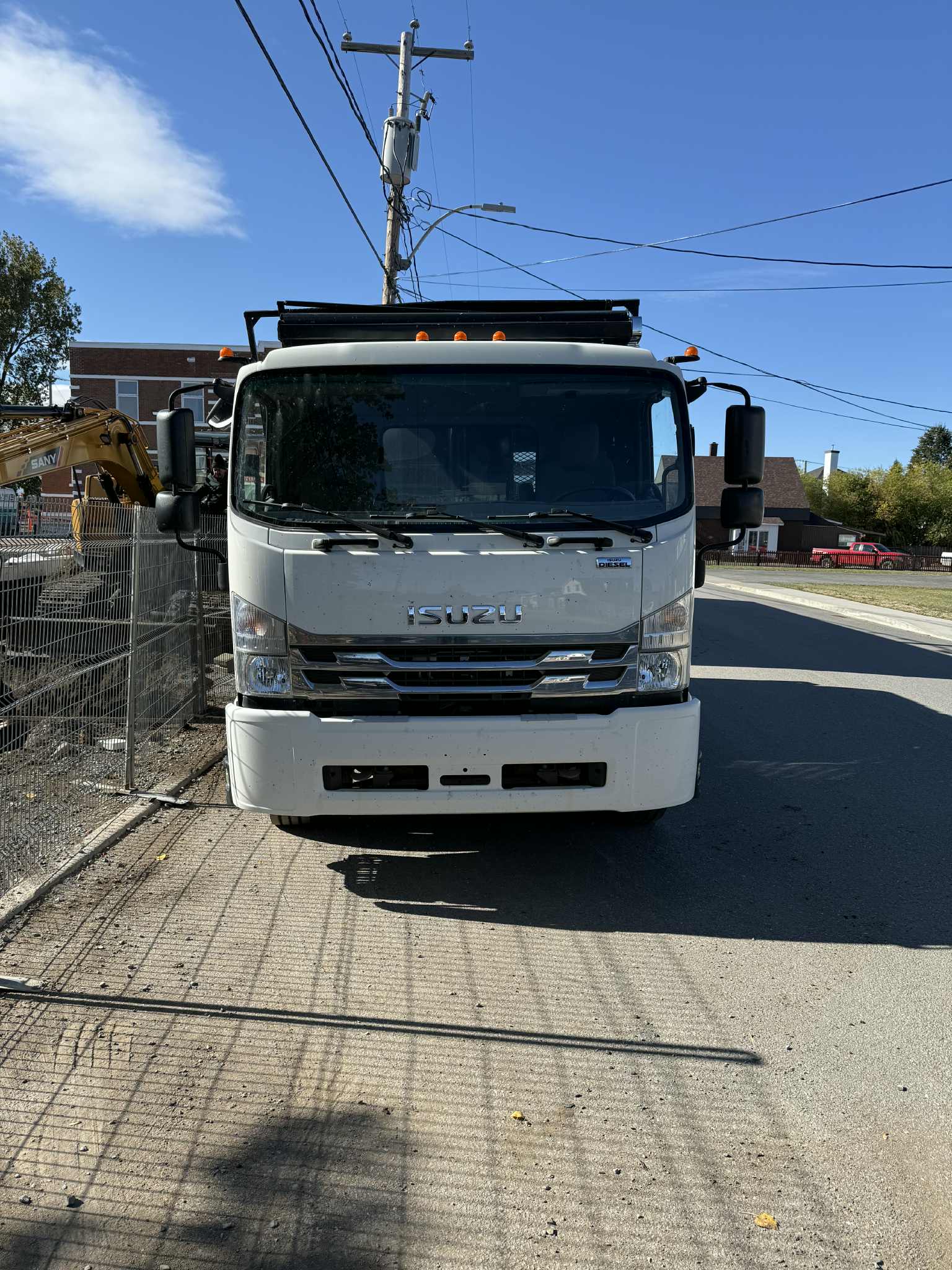 Camion 6 roues dompeur Isuzu FTR-32000KM-Année 2018-Stock #S2388A/10128 – Image 4
