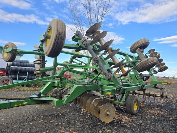 Combo ripper John Deere 512 9 pattes 30 po - Stock#d10244a