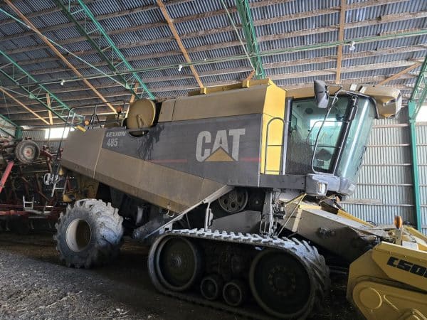 Batteuse Cat Lexion 485R avec nez 8 rangs Claas chopper - 5980hrs -  Stock#d5741d