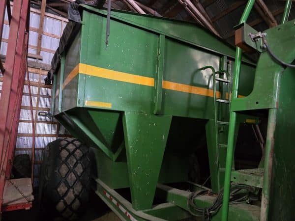 Grain Cart  John Deere 12 ton - Stock#d10365d