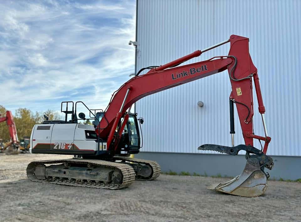 Excavatrice Link-Belt 210X4 avec 2 godets et pouce-3281HRS-Année 2021-Stock #S2439B/9216 – Image 3
