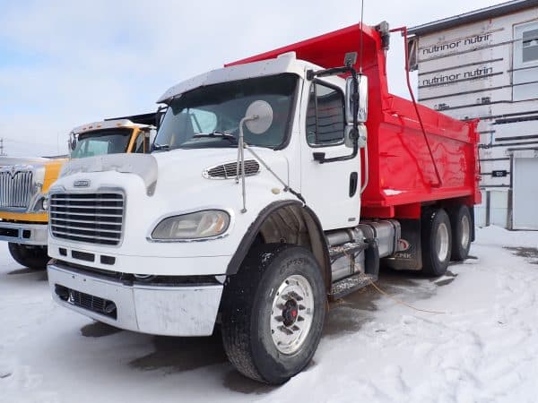 Camion 10 roues dompeur Freightliner M2 2012