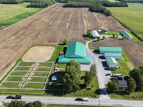 À VENDRE ST-LIBOIRE Fond de terre, bâtiments, 126 arpents de terre, 90 arpents cultivables - Faites une offre!