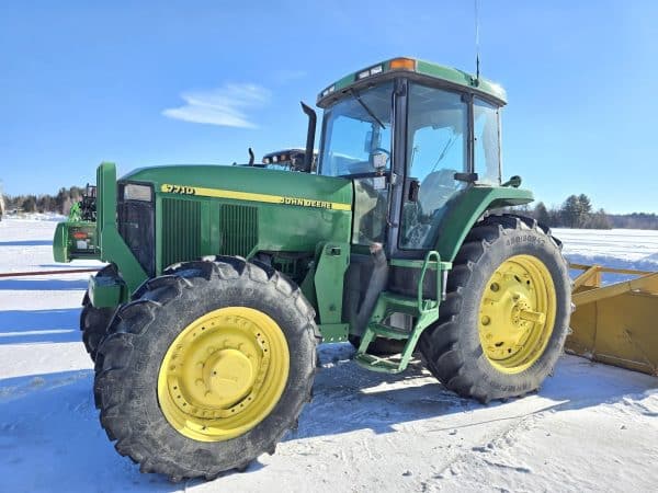 Tracteur John Deere 7710 possibilité de loader 740 - Année: 2000 - 13052 hrs - Stock#d10621g