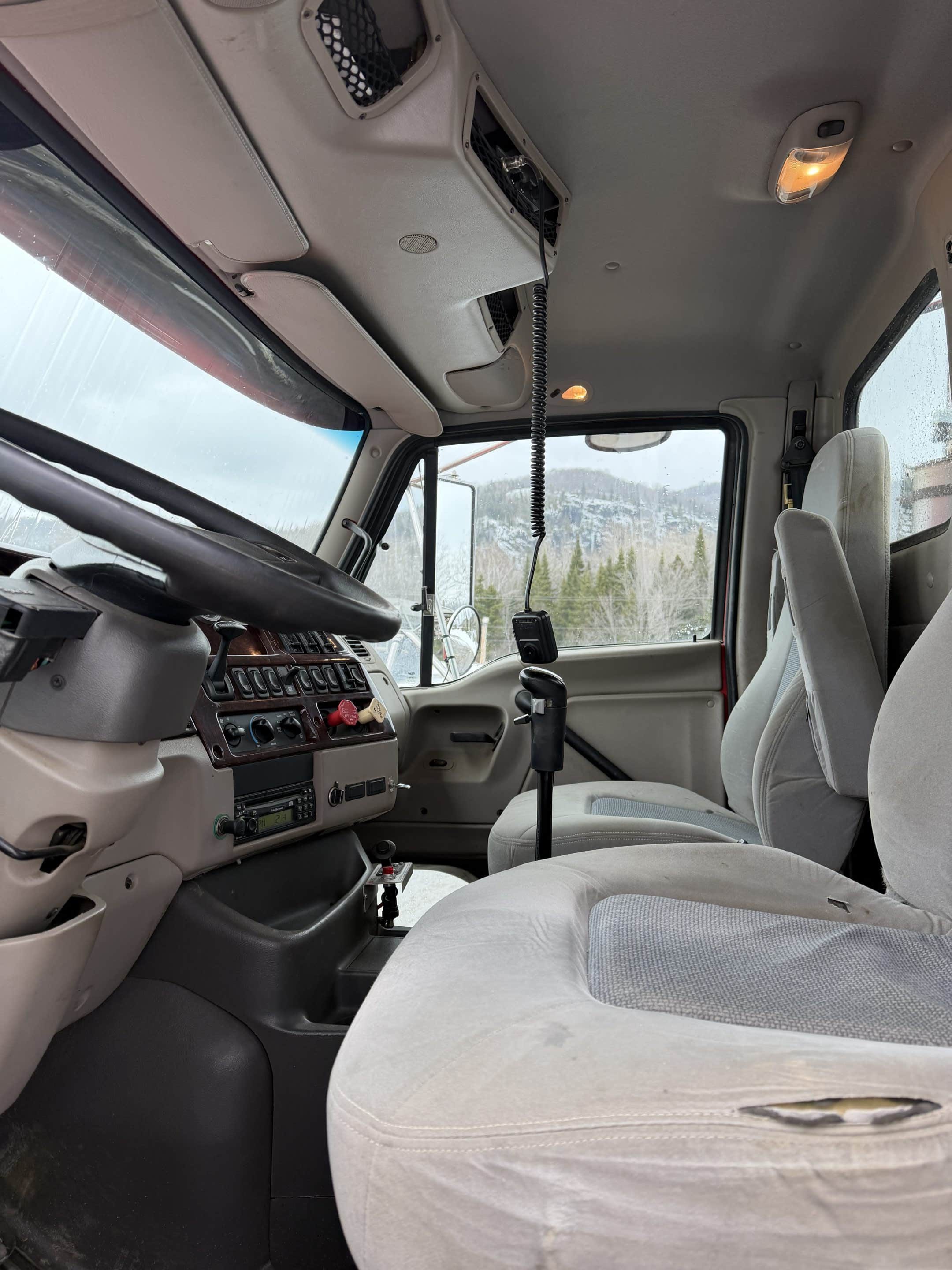 Camion Day Cab Sterling Année:2006 -138475 km -Stock#P1496/10817a – Image 6