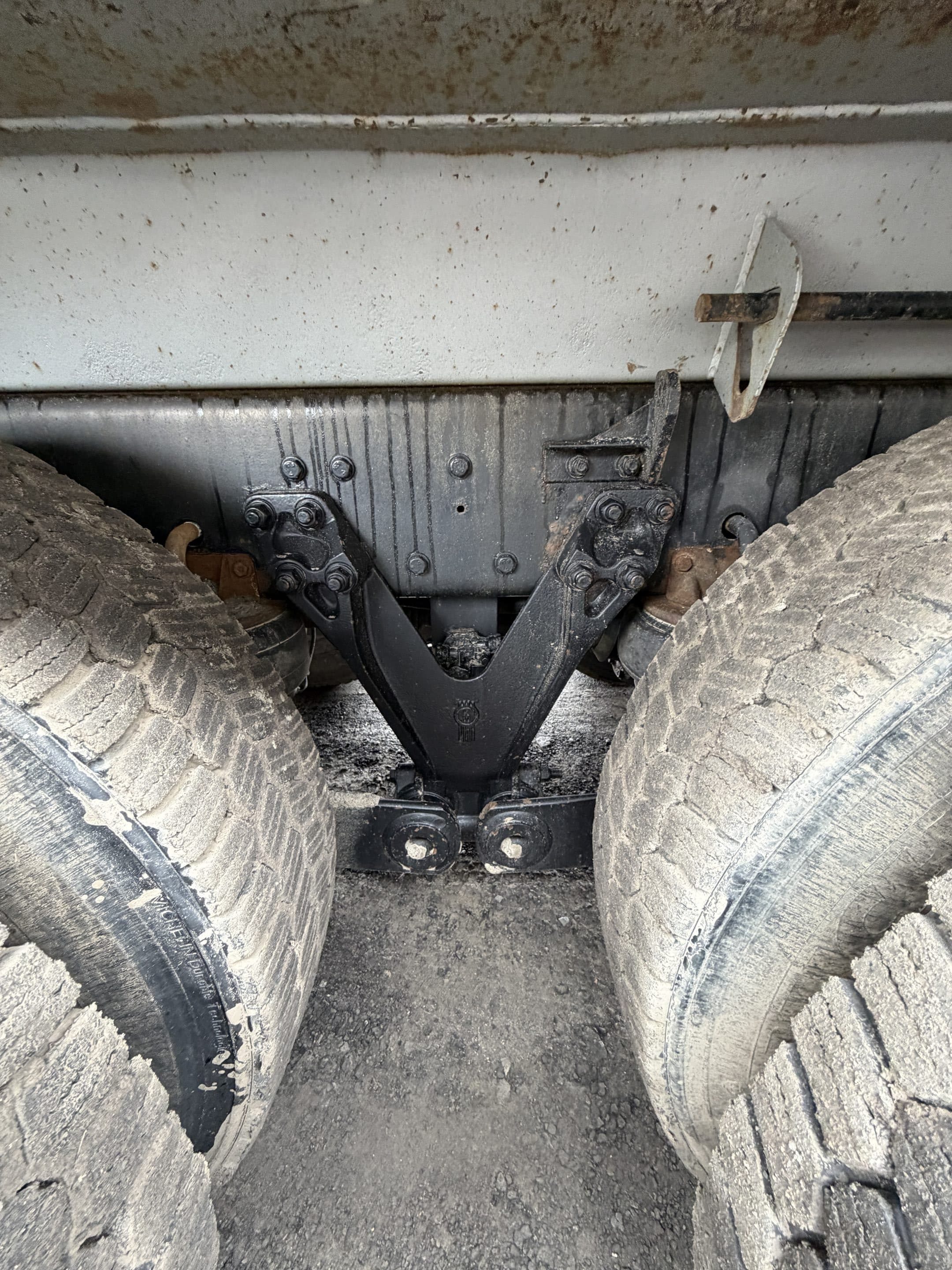 Kenworth T800 12-wheel dump truck Year: 2019 - 438,569 km - Stock #P1503/10854 - Image 11