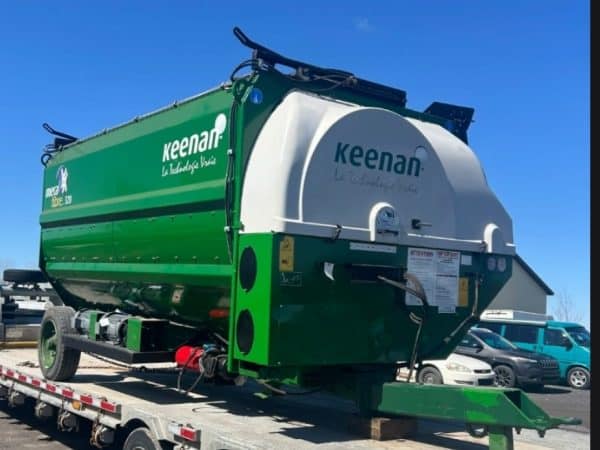 Mélangeur Keenan Maca fibre 320 2 moteurs 10hp 600 volts - reconstruit 1 ans à neuf - Stock#d10894a