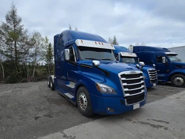 Camion 10 roues couchette Freightliner Cascadia 2021