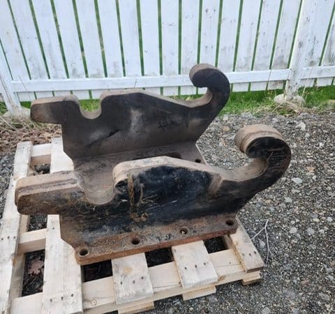 Attache pour marteau pour excavatrice John Deere 350