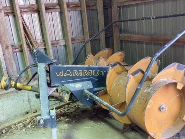 Compacteur à Silo fosse Mammut  69 po large ,40 po diamètre, angle -Stock#d4907a